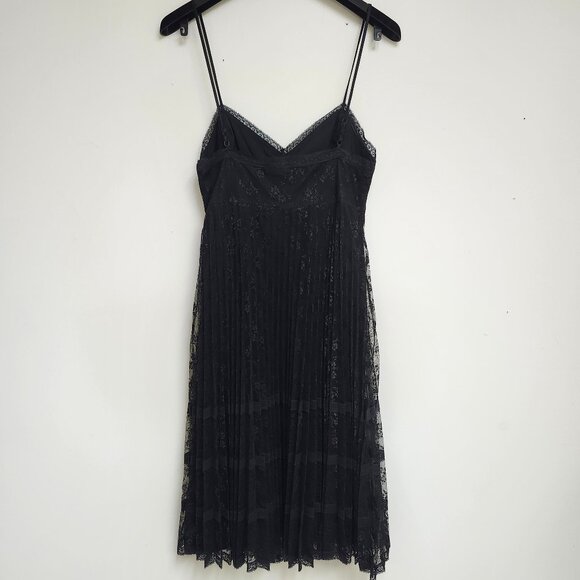 Betsey Johnson NY Women's Black Lace Sleeveless V-Neck Pleated Midi Dress Size 8 - Picture 2 of 10